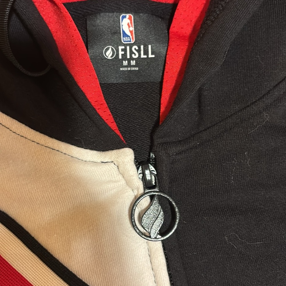 Bulls sweater - Picture 2 of 2